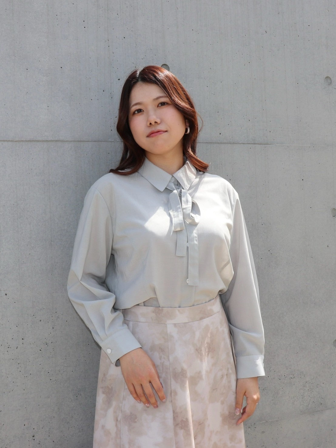 完全予約販売(4/21~4/27) 6中~6末発送予定 リボンタイ付き抜け衿シャツ 13,800円(15,180円税込み)