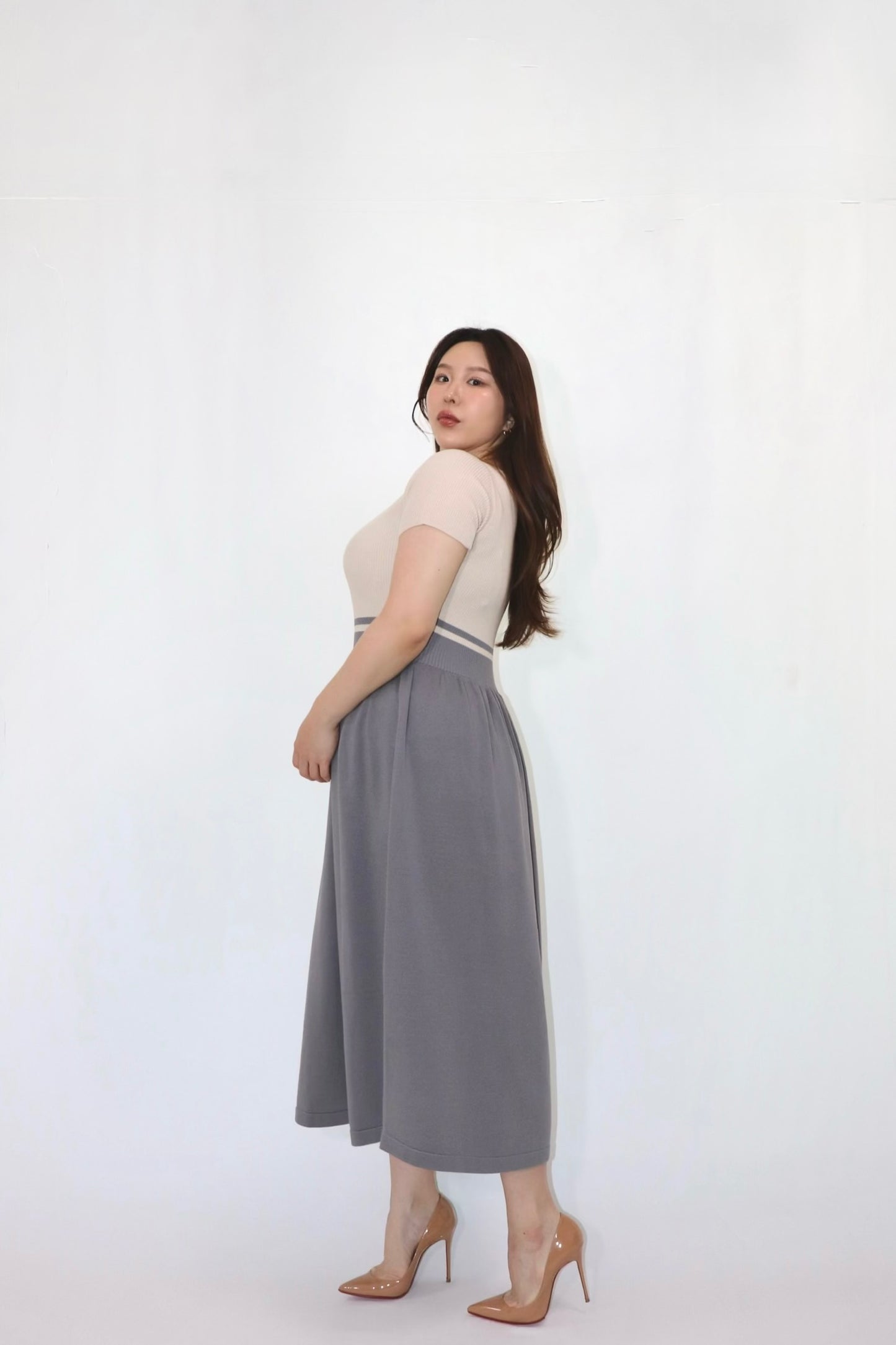 完全予約販売 (6/1~6/7) 7初~7中発送予定 配色ニットワンピース(11,000円税込み)