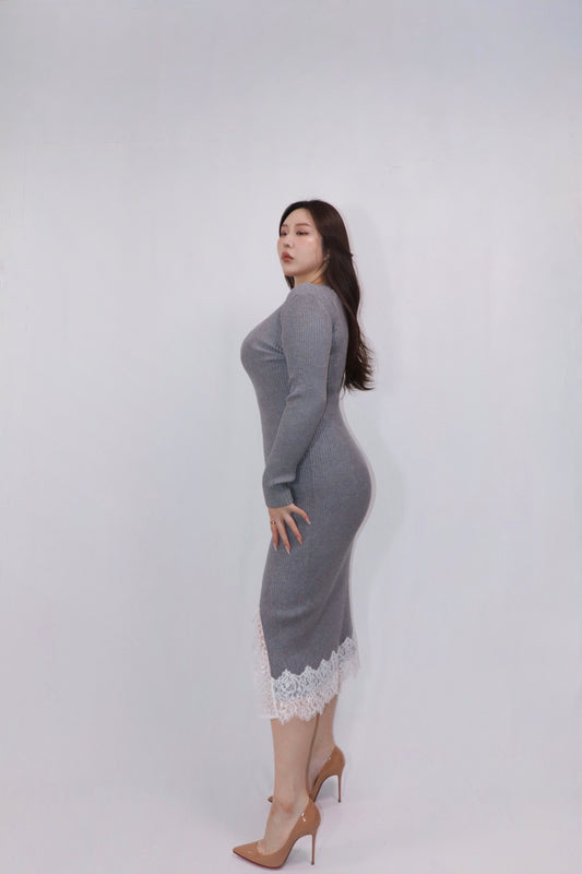 完全予約販売(~11/1まで予約可能)12末~1初発送予定 裾レースニットワンピース 12,000円税込