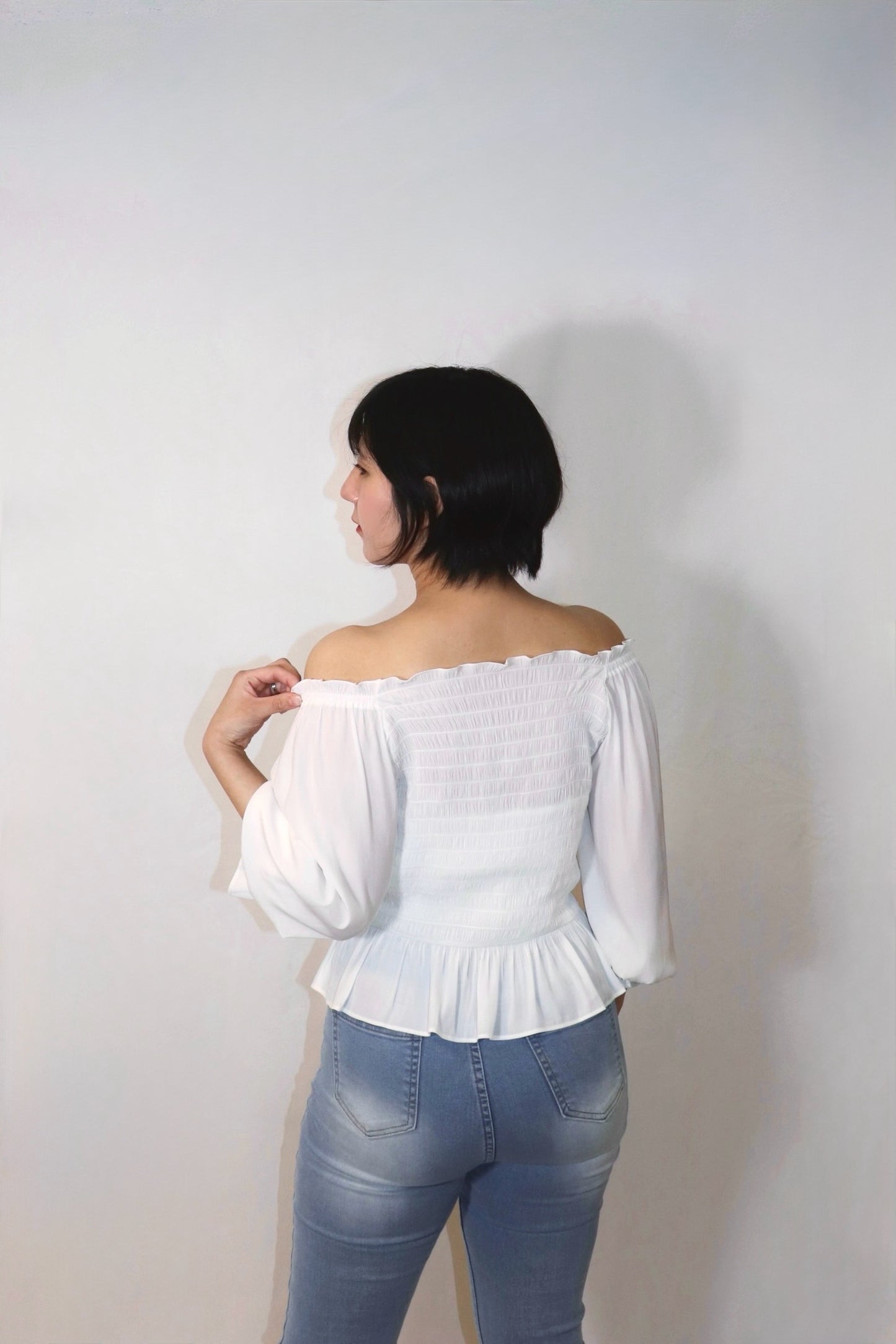 完全予約販売(7/25~8/2)9中~9末発送予定　シャーリングブラウス　16,000円税込み