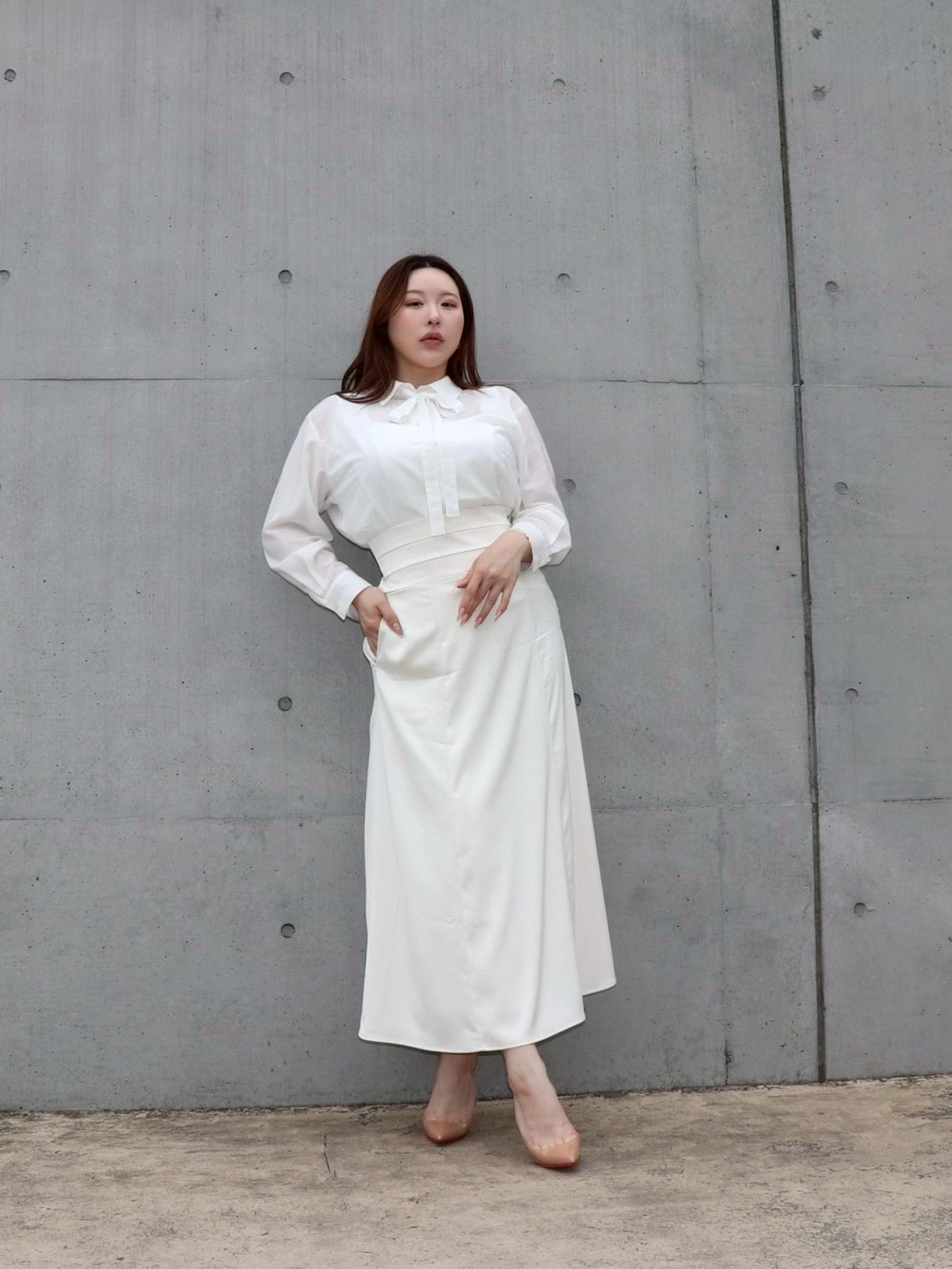 gunabonnie　リボンタイ付き抜け衿シャツ　ライトブルー 完全予約販売(4/21~4/27) 6中~6末発送予定 リボンタイ付き抜け衿
