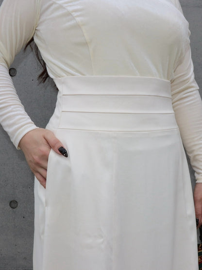 完全予約販売(11/17~11/24) 1中～1末発送予定 　タックデザインスカート　16,000円（17,600税込み）