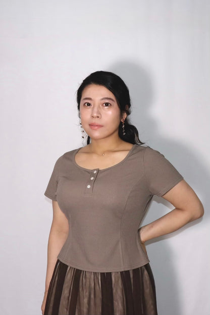 完全予約販売　(6/1~6/7)   7初~7中発送予定ヘンリーネックTOPS(7,800円税込み)