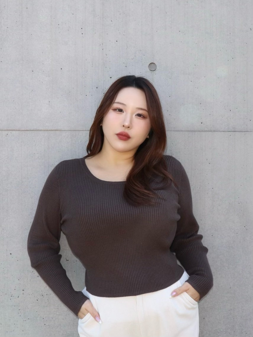 通常販売　4営業日以内に出荷　リブクルーネックニット　7,800円（8,580円税込み)