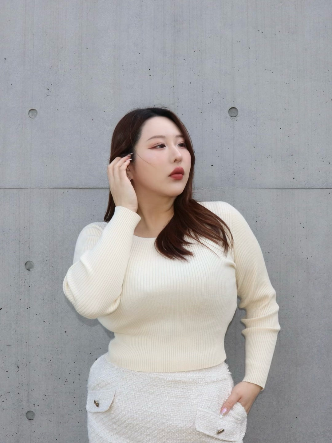 通常販売　4営業日以内に出荷　リブクルーネックニット　7,800円（8,580円税込み)