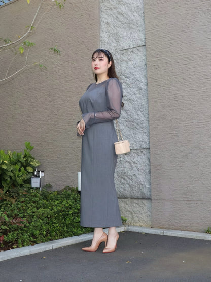 完全予約販売(4/21~4/29)   6中～６末発送予定　デコルテシアーカットソーワンピース　29,000円（319,00税込み）