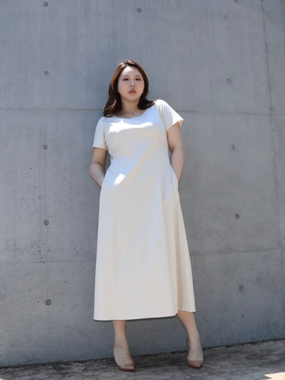 完全予約販売(6/22~6/29)  8初～８中発送予定　半袖カットソーワンピース　16,000円（17,600)税込み）