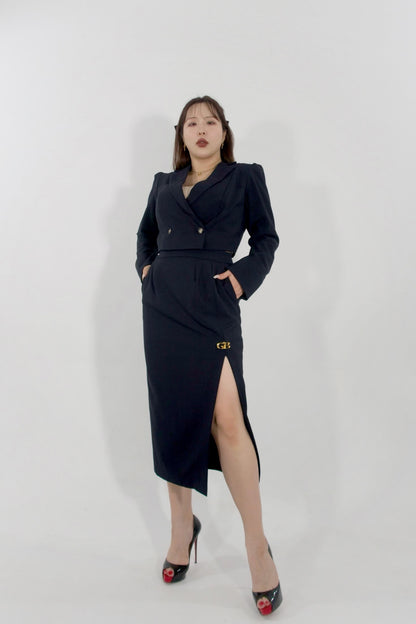 イタリア糸使用　スリットデザインコクーンスカート　24,000円（26,400税込み）